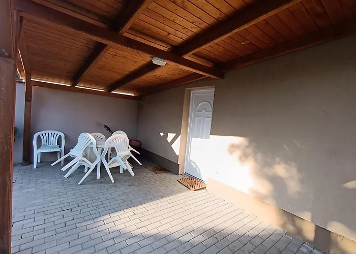 דירה Sunny Haz שיופוק